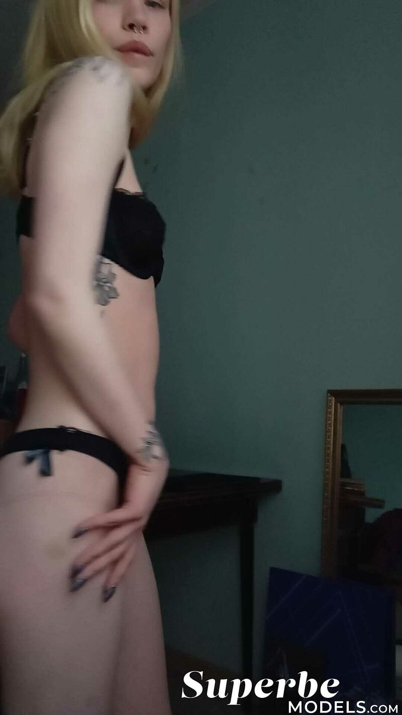 Любовь, 28